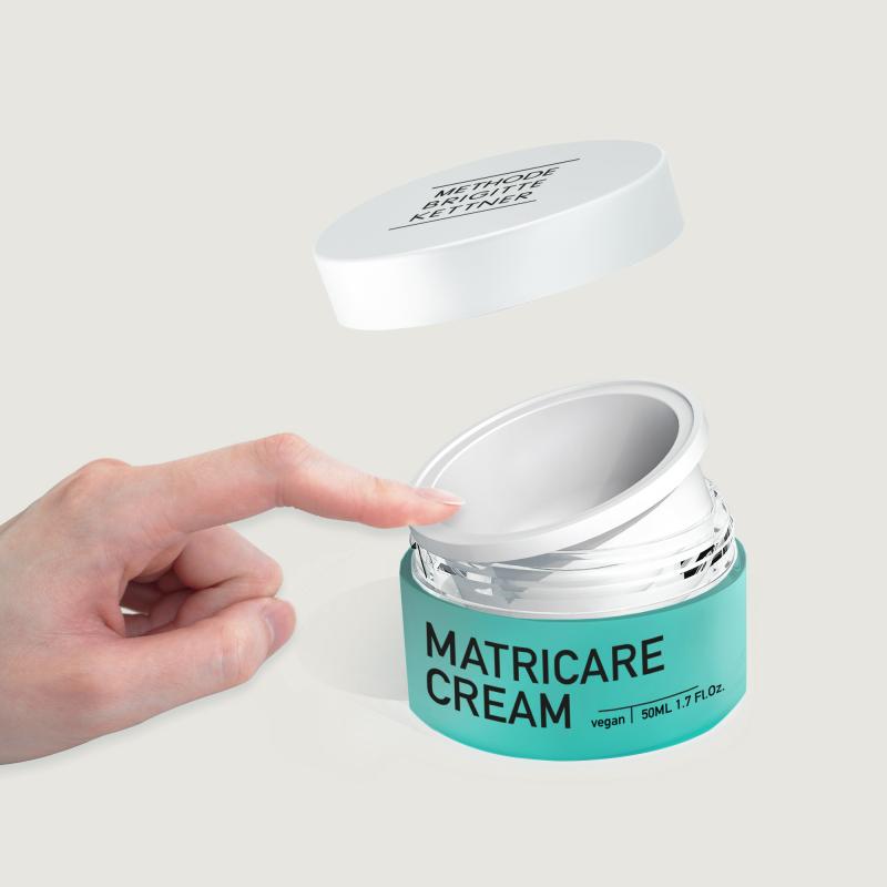 MBK_1482_MatricareCream_Refill.jpg